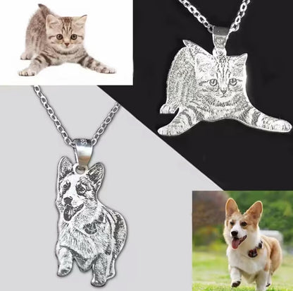 Custom Photo Necklace – Personalized Engraved Pendant in Gold or Silver