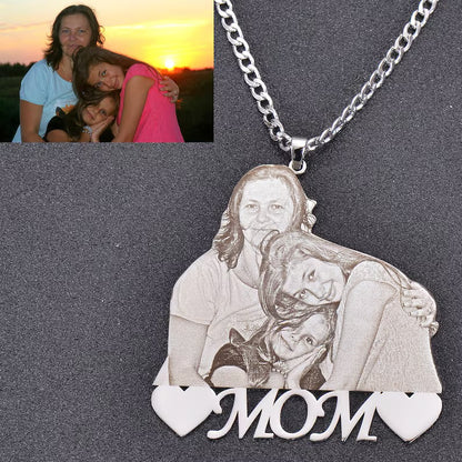 Custom Photo Necklace – Personalized Engraved Pendant in Gold or Silver